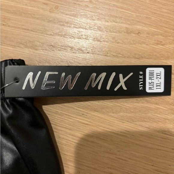NWT New mix leggings (2 pairs) - Picture 2 of 3